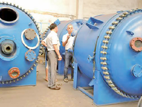 反應(yīng)釜安裝現(xiàn)場(chǎng)