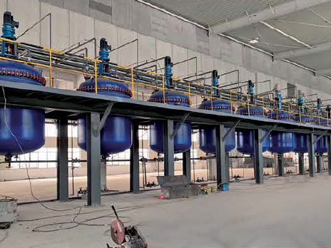 反應(yīng)釜安裝現(xiàn)場(chǎng)